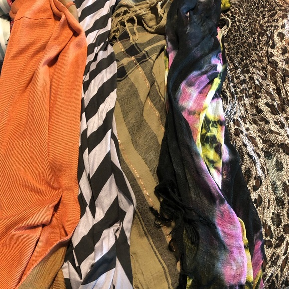 Fashion scarves lot - Picture 4 of 4